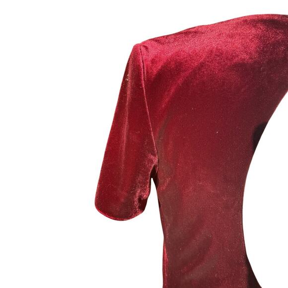 EUC Revelry Maxi Dress Burgundy Velvet Size 6 Cut Out Back Like New - Picture 10 of 11